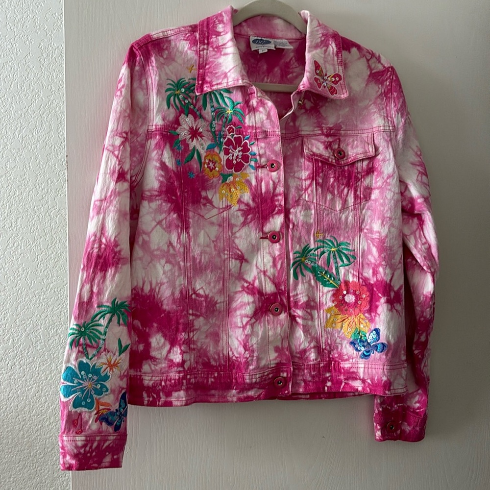 DG2 Diane Gilman Pink Tie Dye Floral Embroidered Jean Jacket